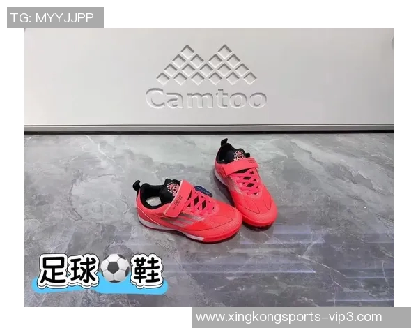 探寻足球球星联名足球鞋的潮流演变与运动精神融合之路 探寻足球球星联名足球鞋的潮流演变与运动精神融合之路